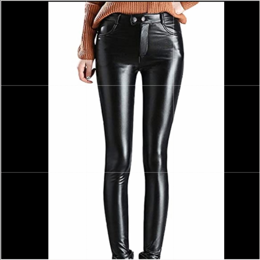 NWOT H&M DIVIDED BLACK SOFT FAUX LEATHER SKINNY STRAIGHT-LEG PANTS - Picture 1 of 6